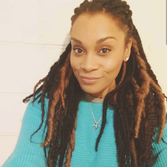 Meet your Posher, Janine - Picture 1 of 3